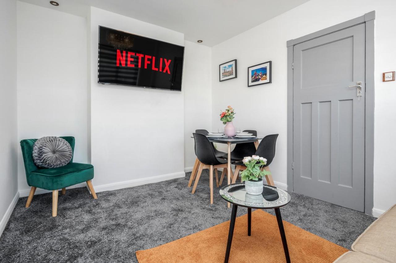 Heathrow 2-Bedroom Maisonette With Parking West Drayton  Exterior foto