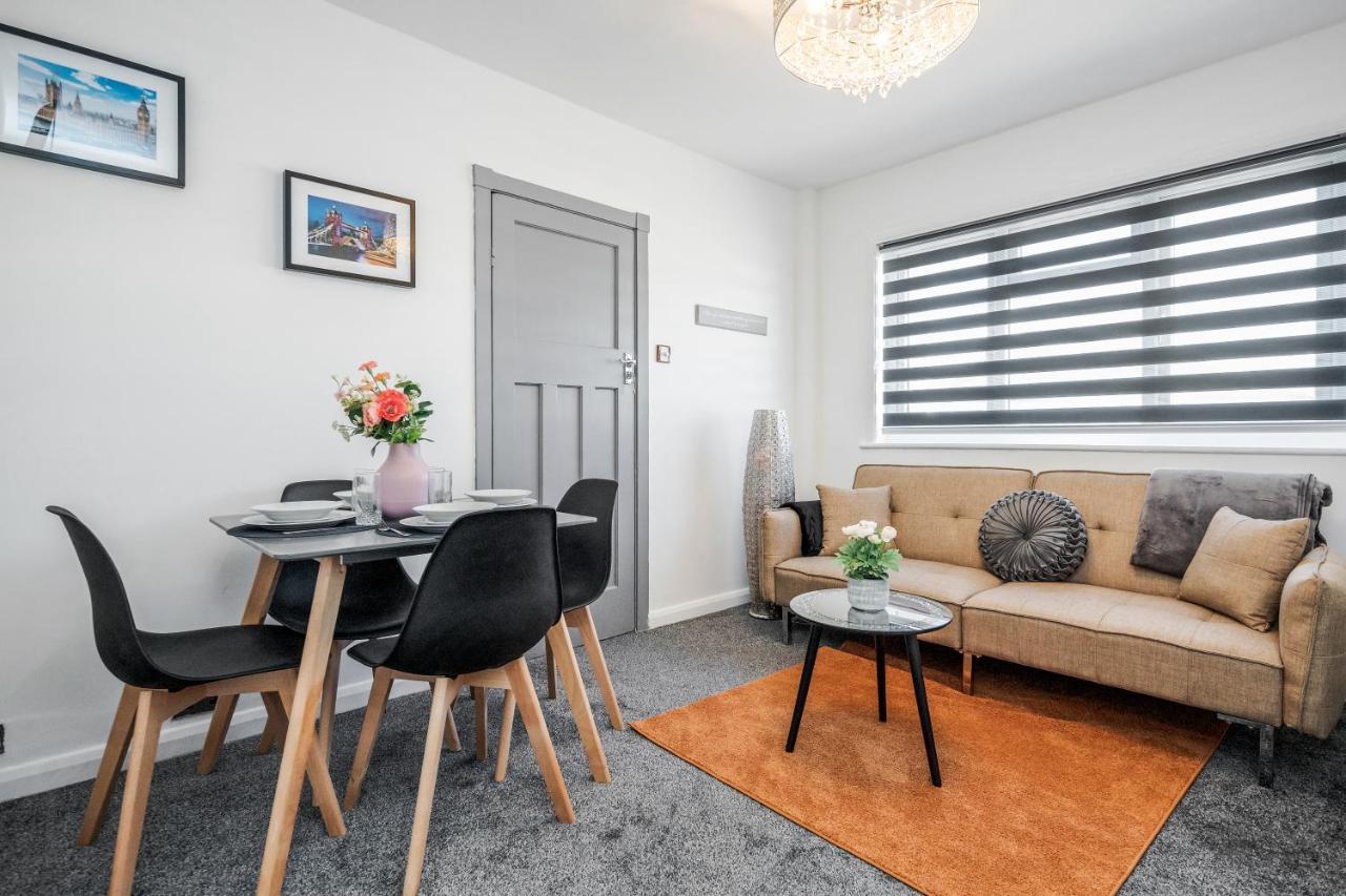 Heathrow 2-Bedroom Maisonette With Parking West Drayton  Exterior foto