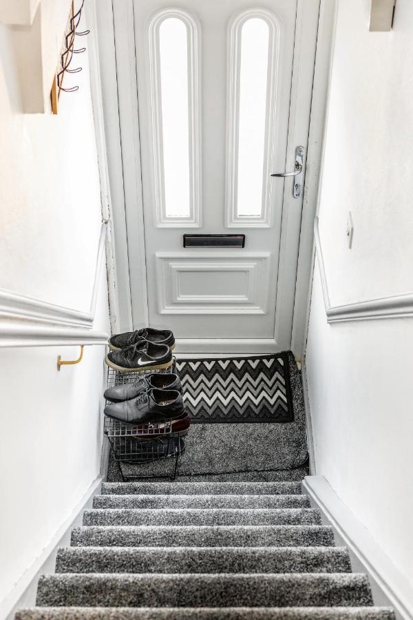 Heathrow 2-Bedroom Maisonette With Parking West Drayton  Exterior foto